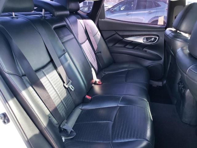 2013 Infiniti M37