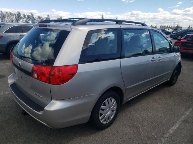 2009 Toyota Sienna CE