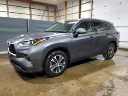 Salvage cars for sale from Copart Columbia Station, OH: 2021 Toyota Highlander XLE