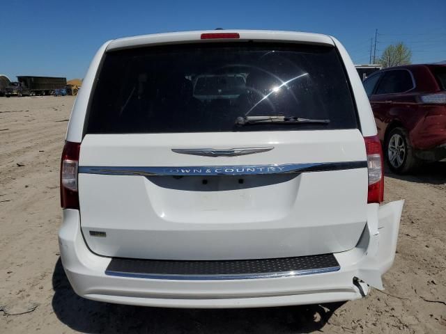 2015 Chrysler Town & Country Touring L