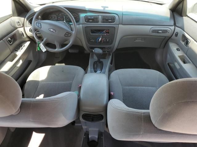 2003 Ford Taurus SE