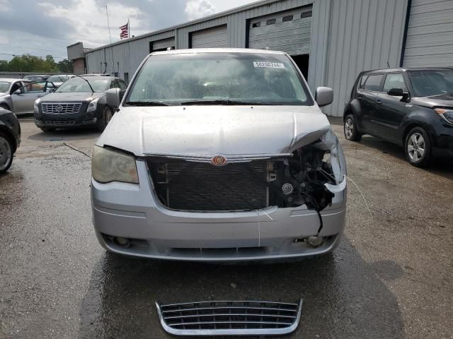 2008 Chrysler Town & Country Touring