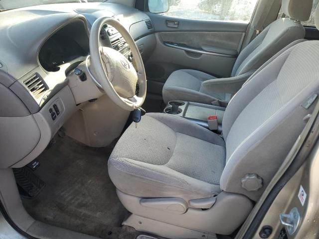 2006 Toyota Sienna CE