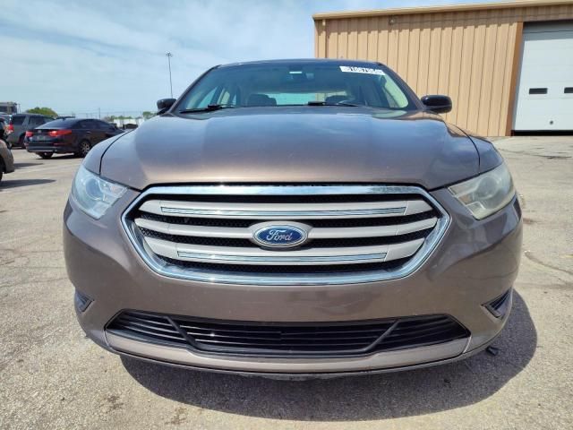 2015 Ford Taurus SE