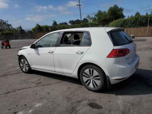 2016 Volkswagen E-GOLF SE