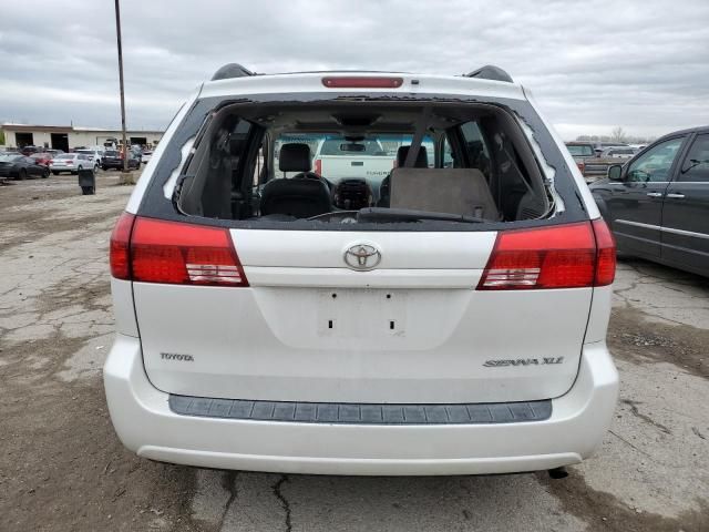 2005 Toyota Sienna XLE