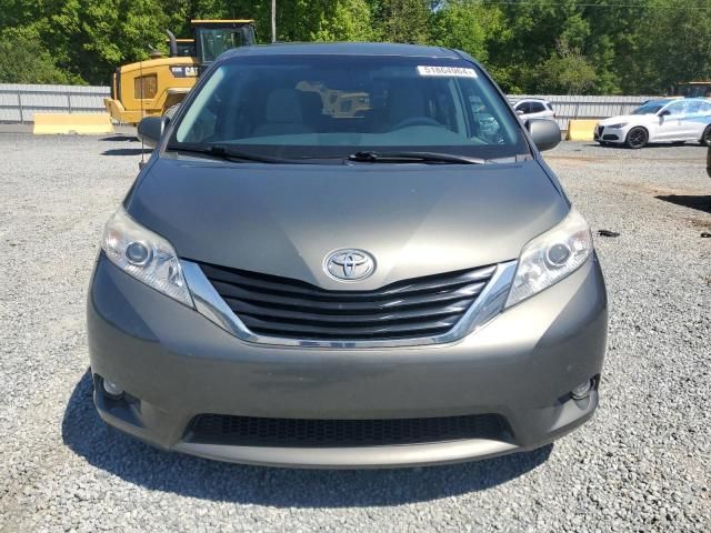 2012 Toyota Sienna LE