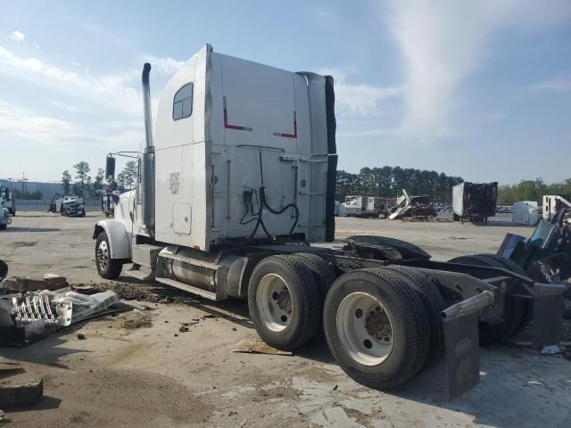 1996 Freightliner Conventional FLD120