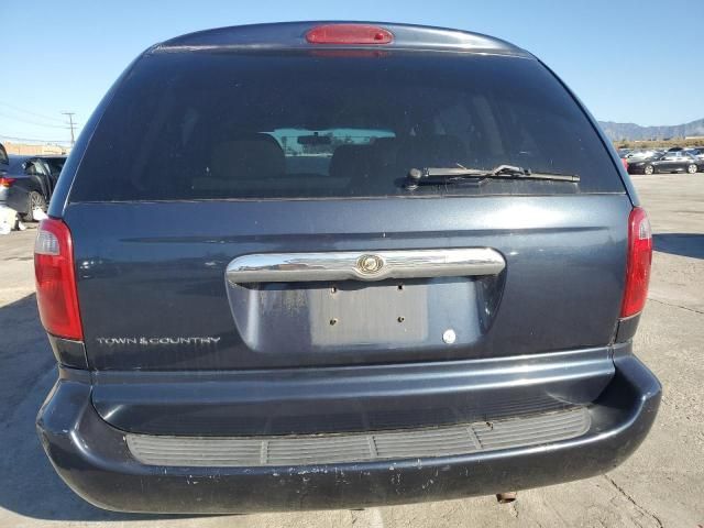 2007 Chrysler Town & Country LX