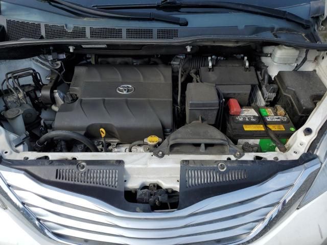 2012 Toyota Sienna XLE