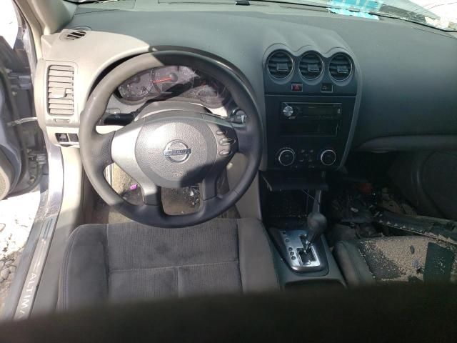 2010 Nissan Altima Base