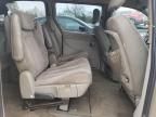 2005 Chrysler Town & Country LX