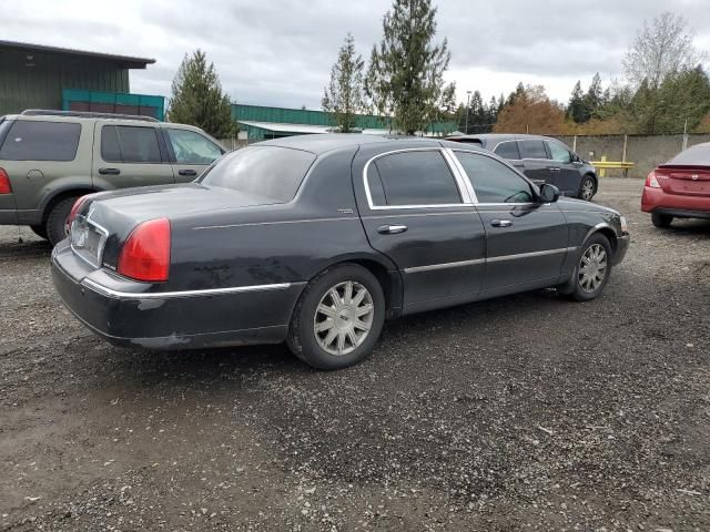 2011 Lincoln Town Car Signature Limited