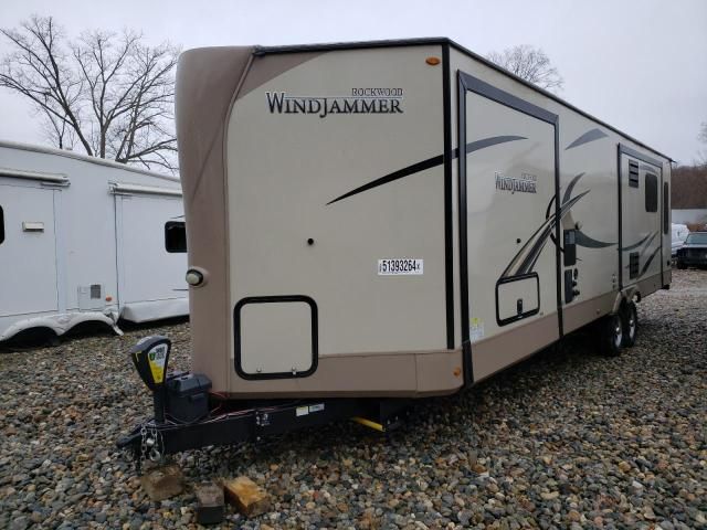 2019 Wildwood Real-Lite