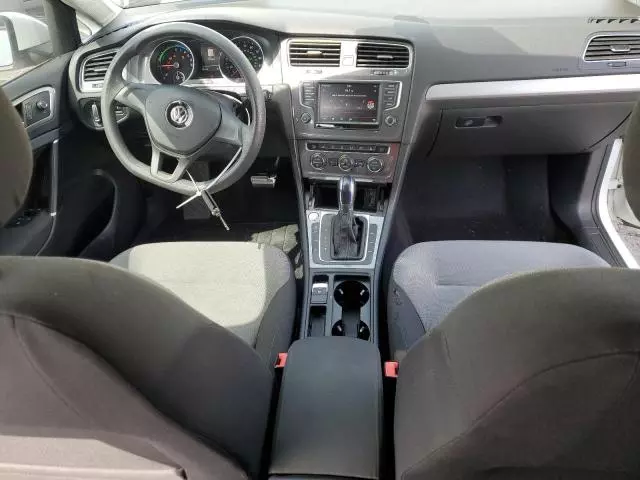 2016 Volkswagen E-GOLF SE