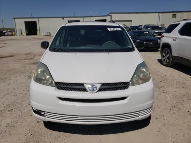 2004 Toyota Sienna CE