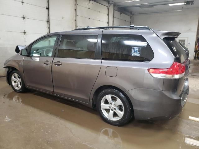 2011 Toyota Sienna LE