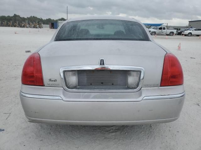 2003 Lincoln Town Car Executive