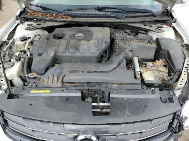 2010 Nissan Altima Base