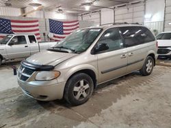 Salvage cars for sale from Copart Columbia, MO: 2005 Dodge Caravan SXT