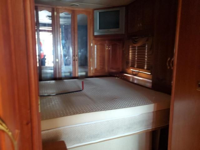 2005 Workhorse Custom Chassis Motorhome Chassis W24