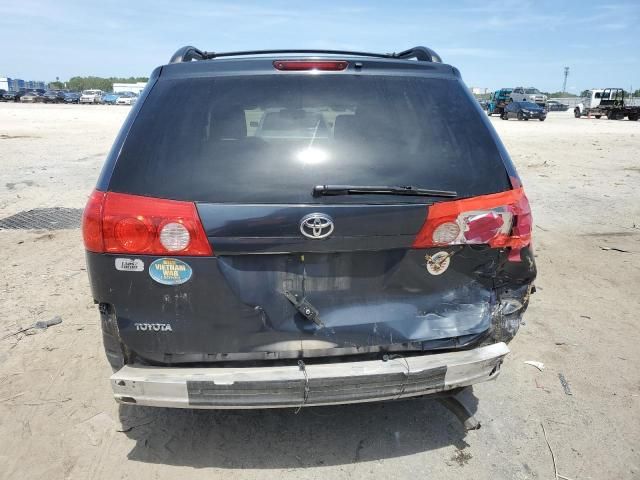 2010 Toyota Sienna CE