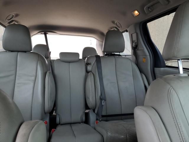 2012 Toyota Sienna XLE