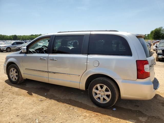 2012 Chrysler Town & Country Touring