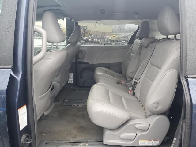 2019 Toyota Sienna XLE