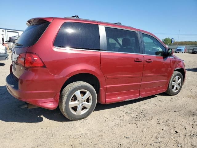 2011 Volkswagen Routan SE