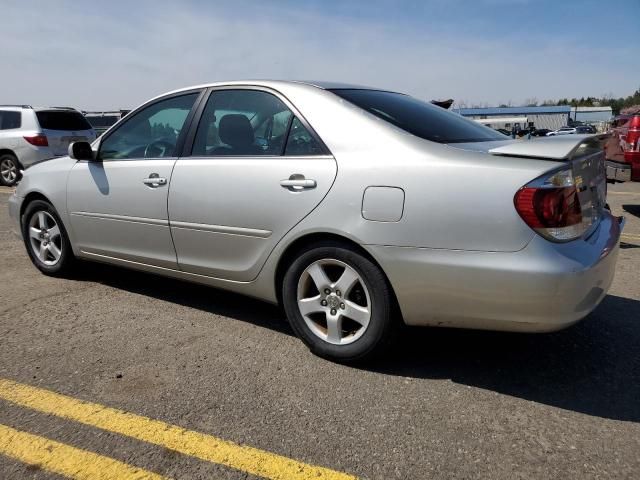 2005 Toyota Camry LE