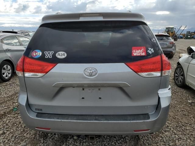 2014 Toyota Sienna LE