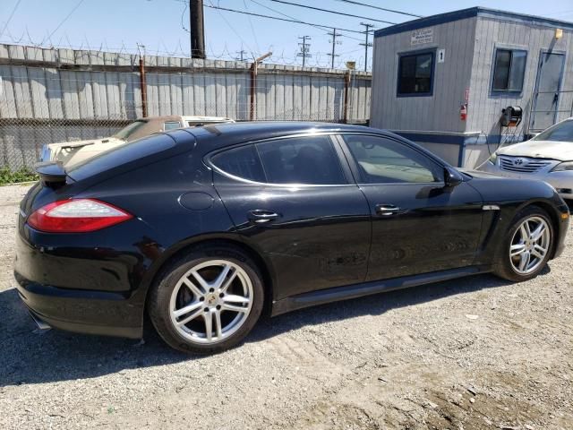 2012 Porsche Panamera 2