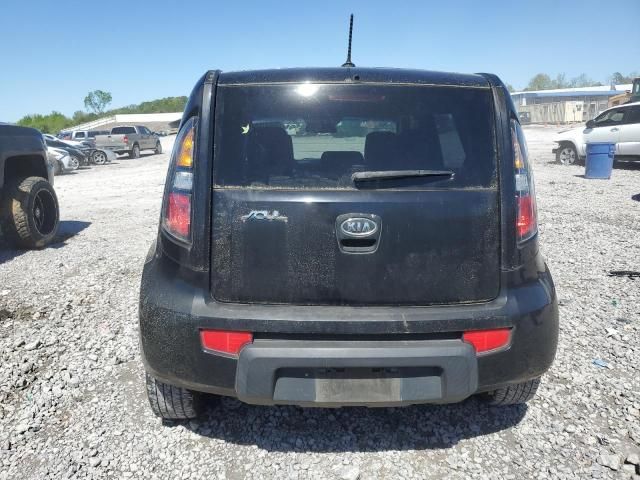 2011 KIA Soul +