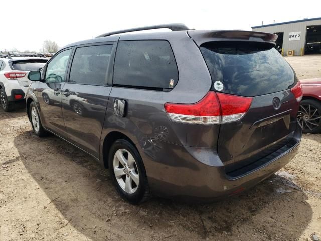 2011 Toyota Sienna LE