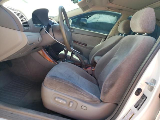 2004 Toyota Camry LE