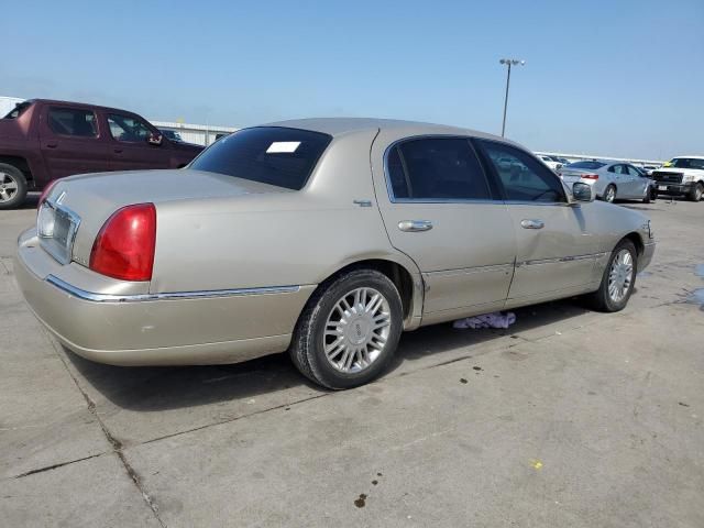 2009 Lincoln Town Car Signature Limited