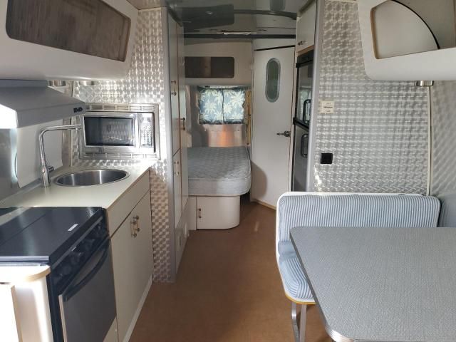 2007 Airstream Camper