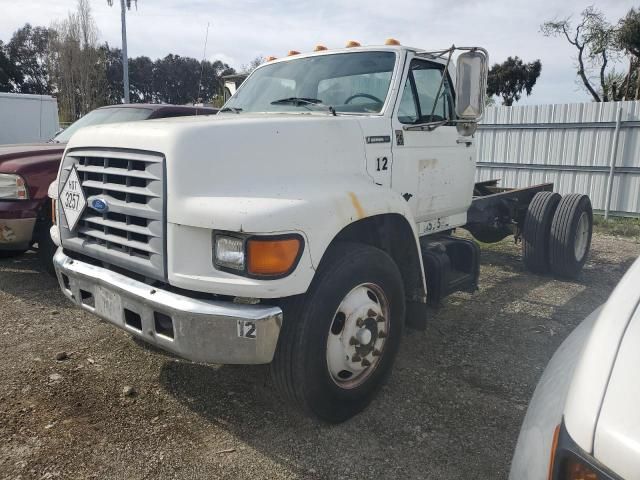 1993 Ford F700