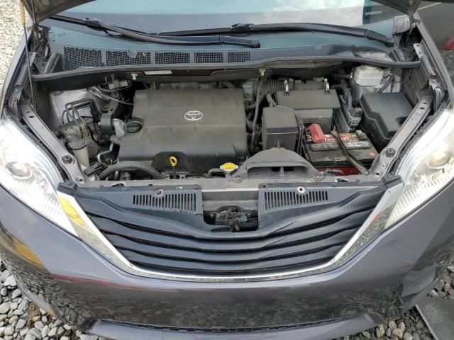 2011 Toyota Sienna LE