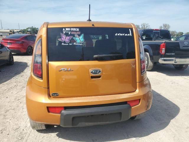 2011 KIA Soul +