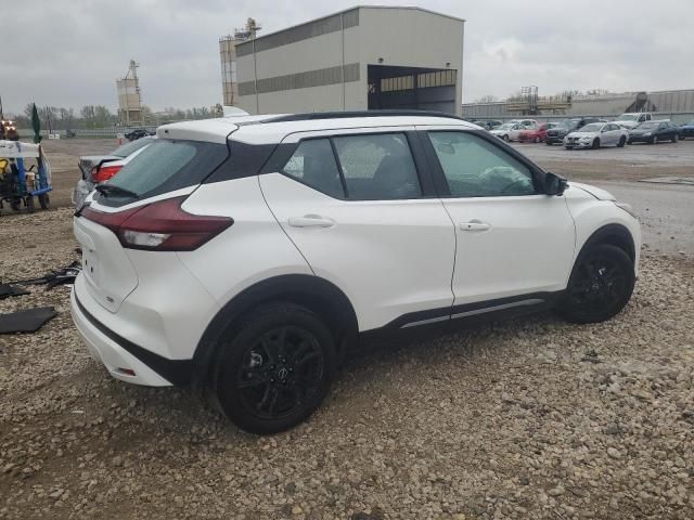 2023 Nissan Kicks SR