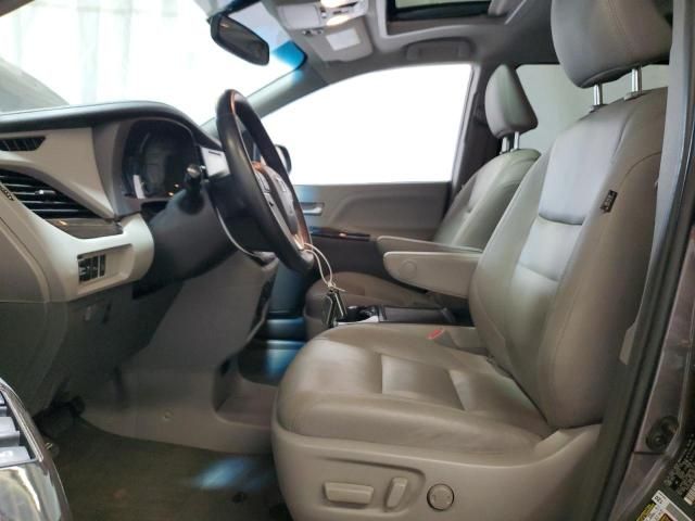 2015 Toyota Sienna XLE