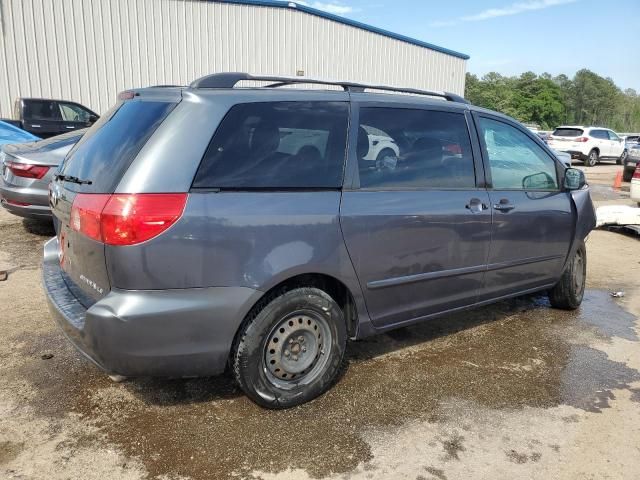 2009 Toyota Sienna CE