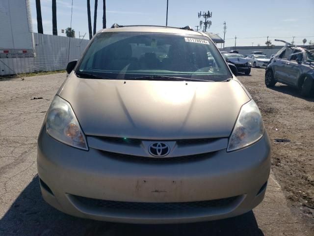 2009 Toyota Sienna CE