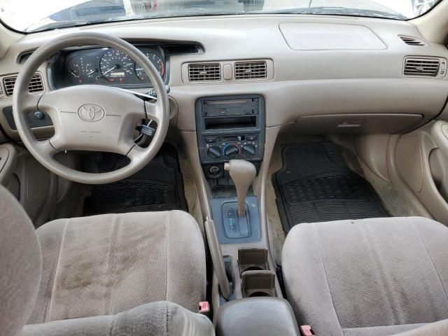 1997 Toyota Camry LE