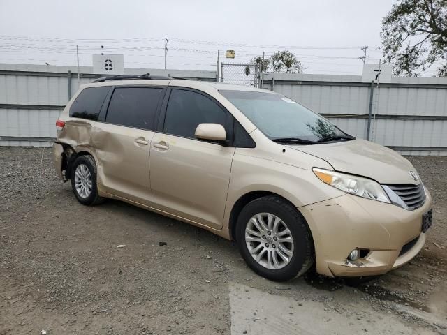 2013 Toyota Sienna XLE