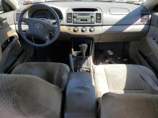 2004 Toyota Camry LE