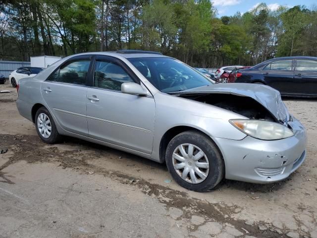 2005 Toyota Camry LE