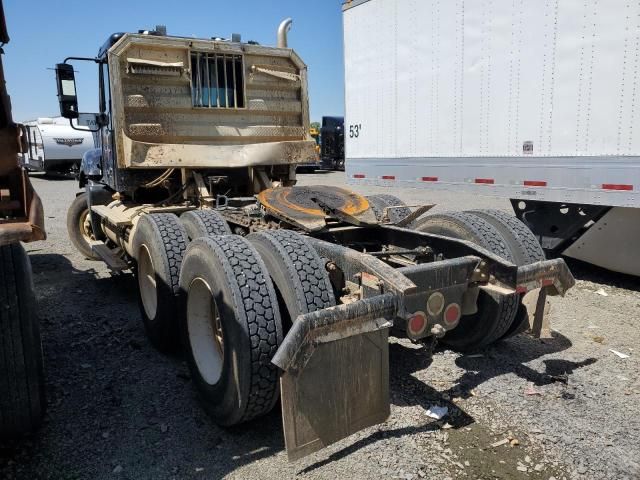 2007 Freightliner Conventional Columbia